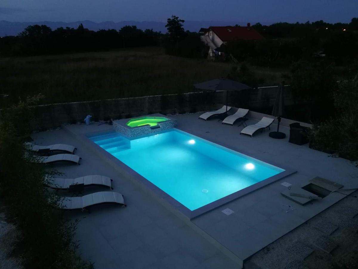 Villa Flora Maris Apartments Privlaka  Zewnętrze zdjęcie