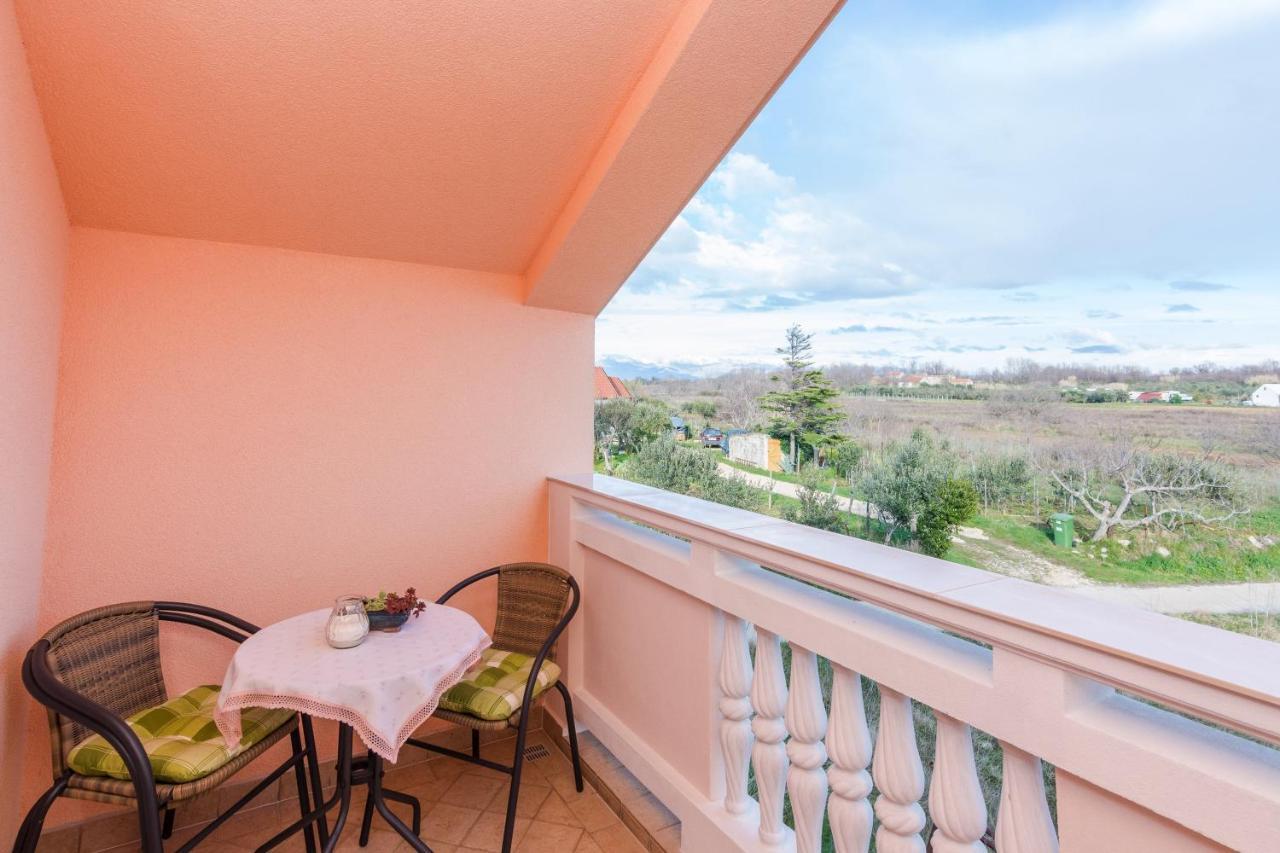 Villa Flora Maris Apartments Privlaka  Zewnętrze zdjęcie
