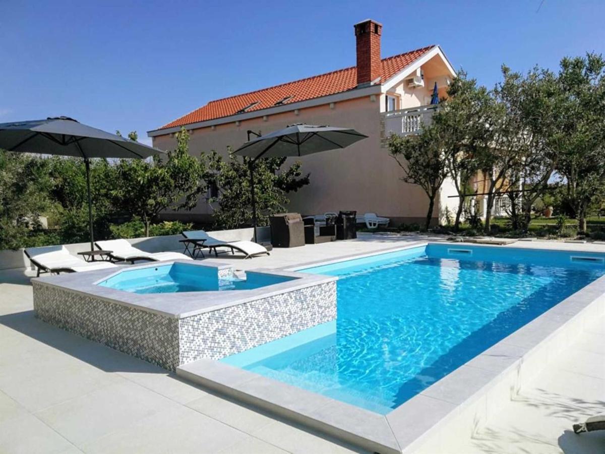 Villa Flora Maris Apartments Privlaka  Zewnętrze zdjęcie