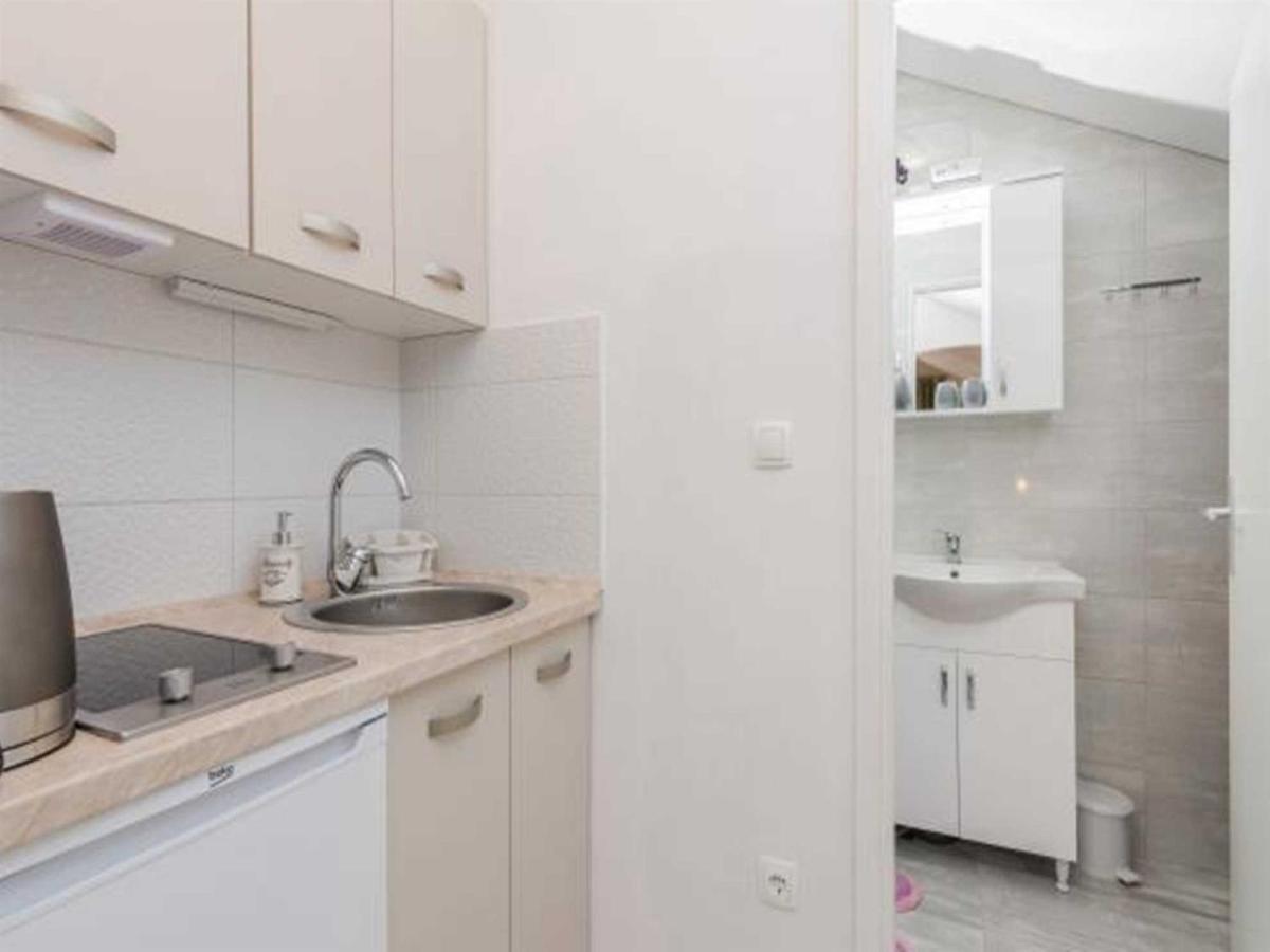 Villa Flora Maris Apartments Privlaka  Zewnętrze zdjęcie