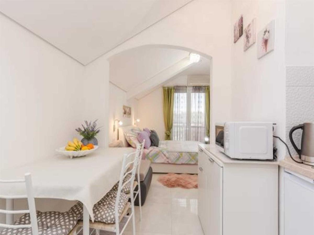 Villa Flora Maris Apartments Privlaka  Zewnętrze zdjęcie